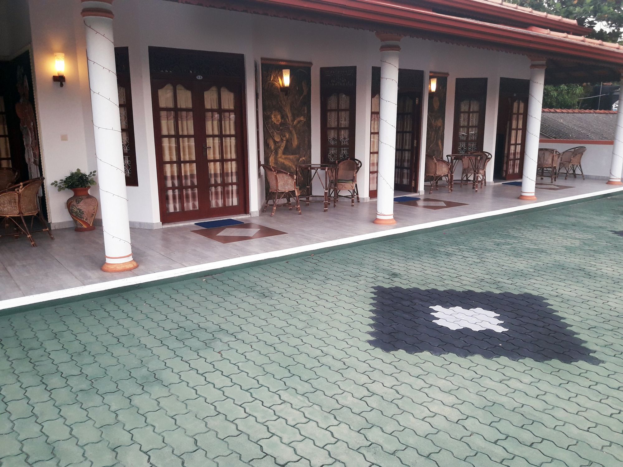 Lagoon Garden Hotel بيروفالا المظهر الخارجي الصورة