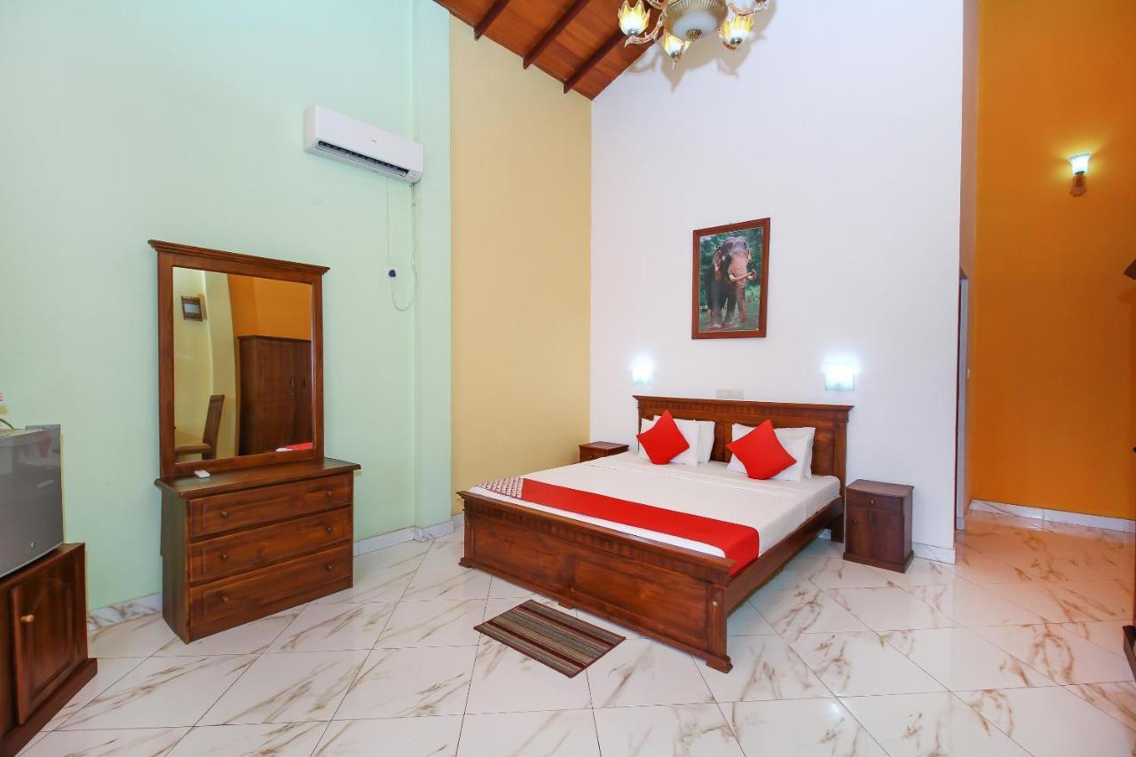 Lagoon Garden Hotel بيروفالا المظهر الخارجي الصورة
