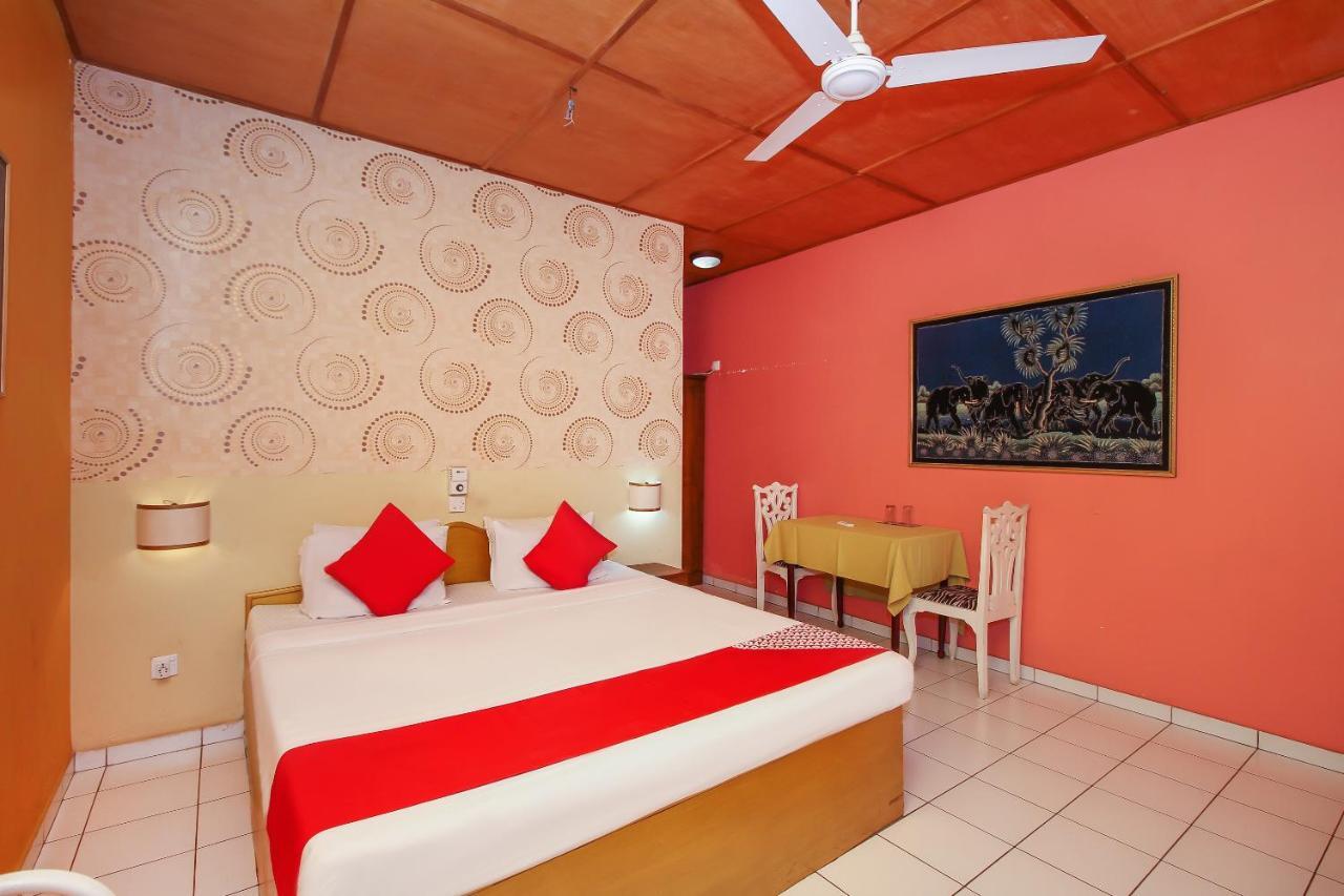 Lagoon Garden Hotel بيروفالا المظهر الخارجي الصورة